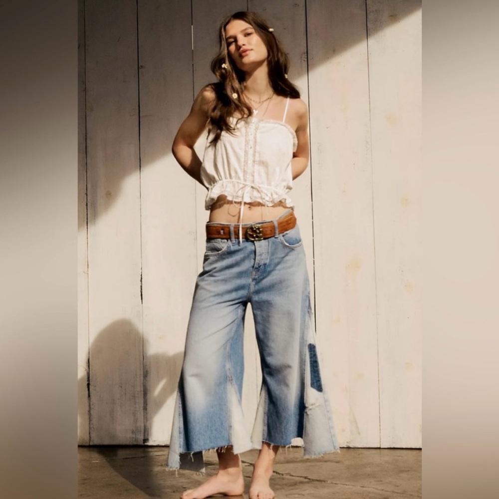 NWT We The Free Ripple Wide-Leg
Pieced Patchwork Low Rise
Cropped Jeans